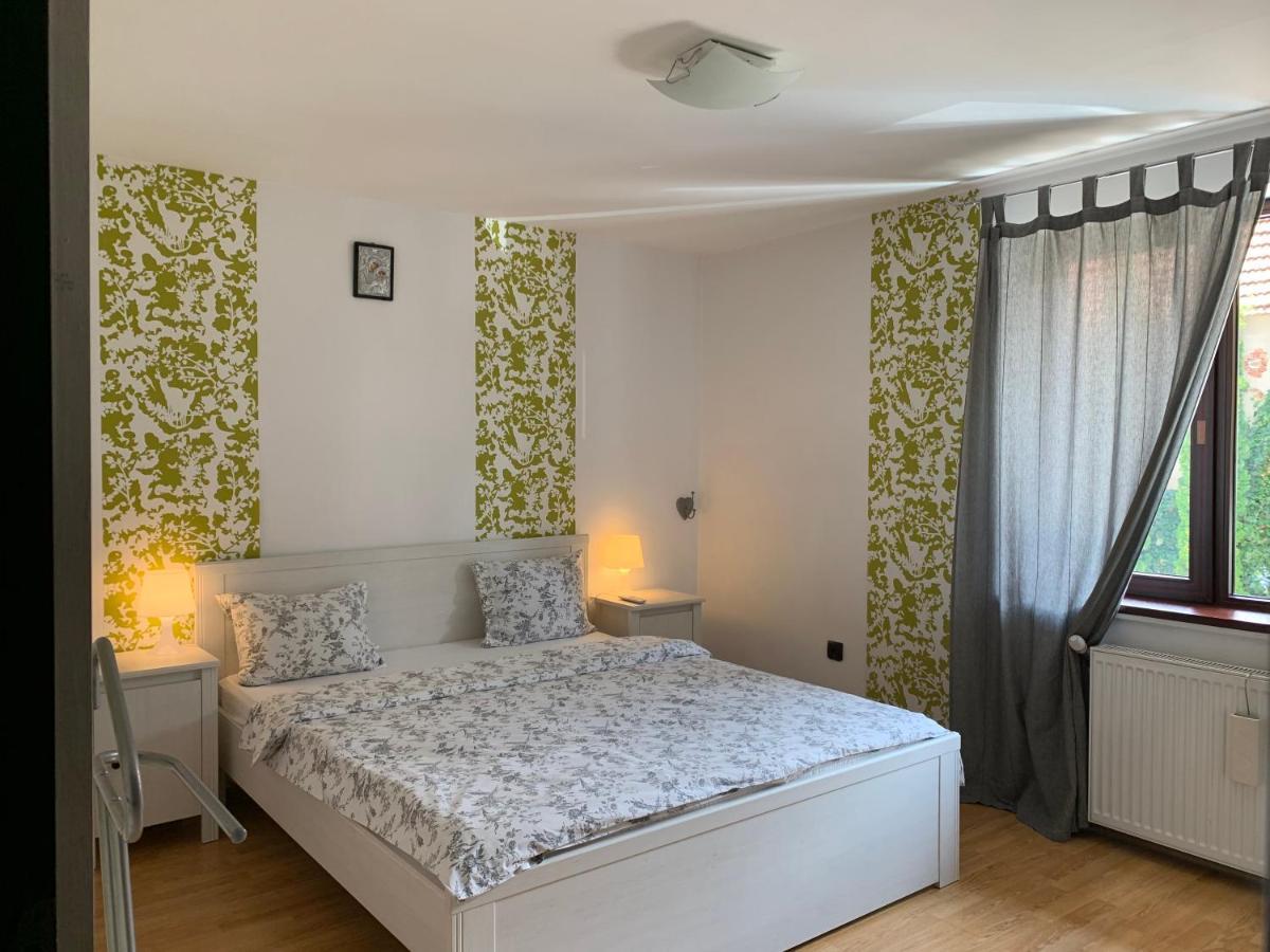 Ferienwohnung Casa Bergwald Rîşnov Exterior foto