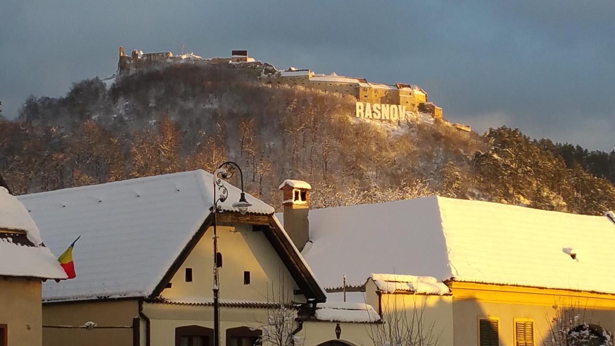 Ferienwohnung Casa Bergwald Rîşnov Exterior foto